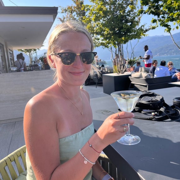 Meet your Posher, Katie - Picture 1 of 1